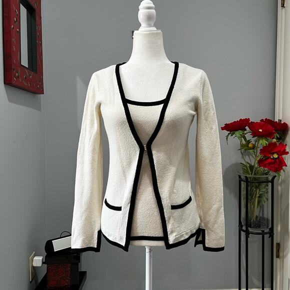 bebe Sweaters - NEW Bebe Two Tone Contrast Boucle Knit Cardigan Sweater Colorblock Twin Set S